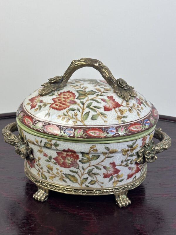 Pot en céramique émaillée et bronze de style Louis XV 22x16cm