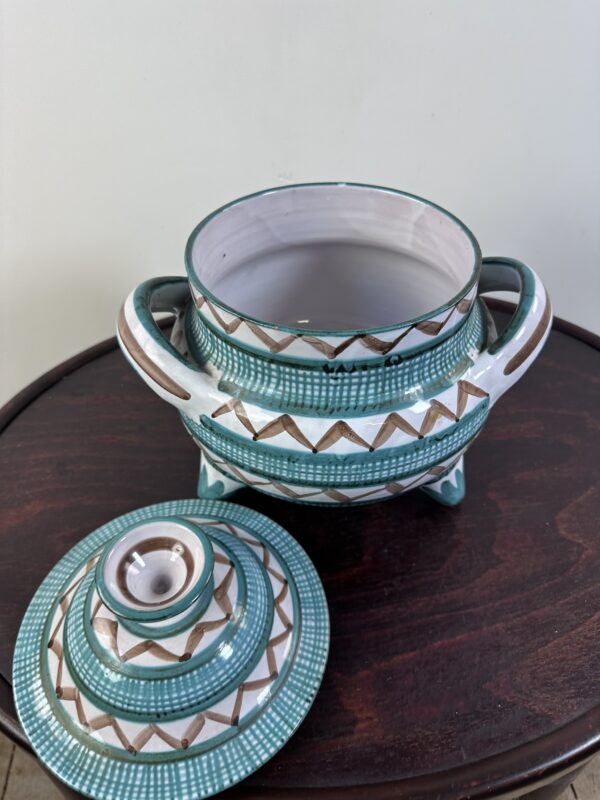 Pot / soupière tripode en céramique signée Robert Picault 1960'S – Image 2