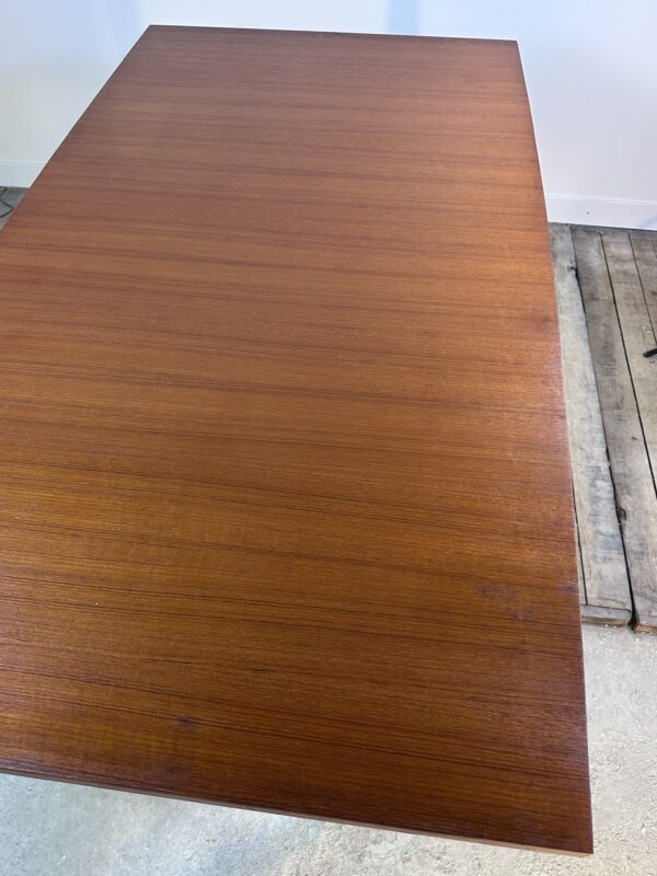 Table a allonges de style scandinave en teck fabrication française 1960 – Image 11