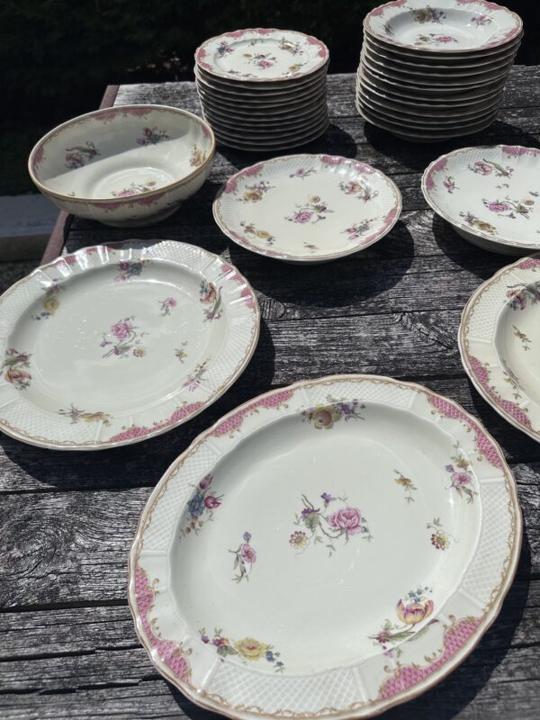 Service de table 71 pièces Bernardaud Limoges vintage 1960 – Image 5