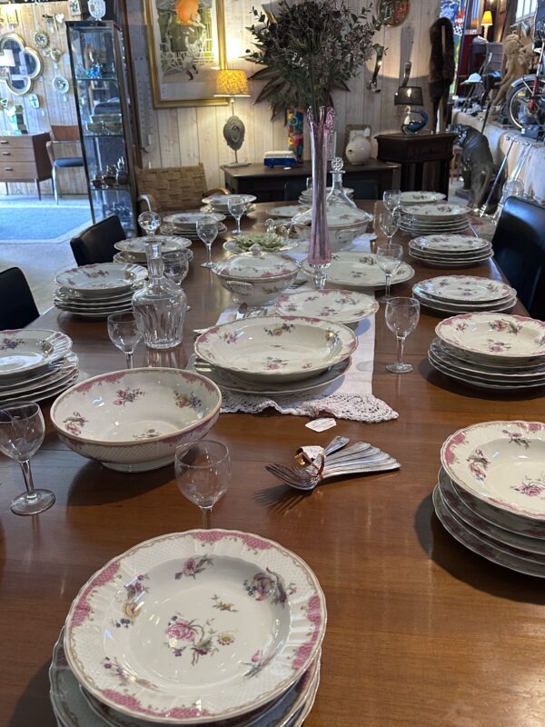 Service de table 71 pièces Bernardaud Limoges vintage 1960 – Image 11
