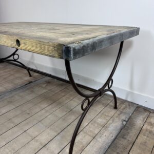 Alternative view of Table basse brutaliste 1980'S