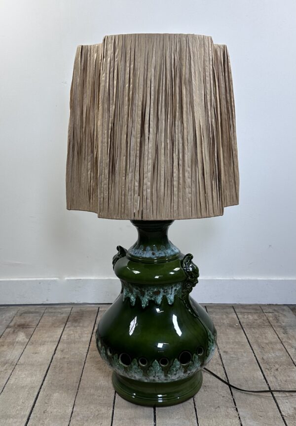 Lampe en céramique vert nuancé vintage 1960
