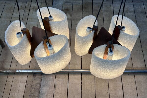 Lustre scandinave en teck et perspex vintage 1960 – Image 9