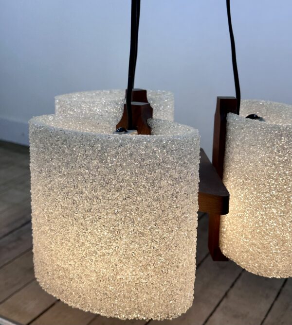 Lustre scandinave en teck et perspex vintage 1960 – Image 5