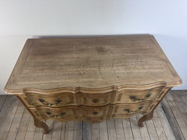 Commode de style Louis XV en bois sculpté – Image 10