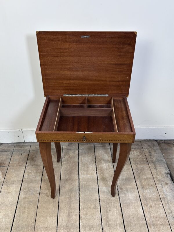 Table à rangement à musique en marqueterie – Image 6