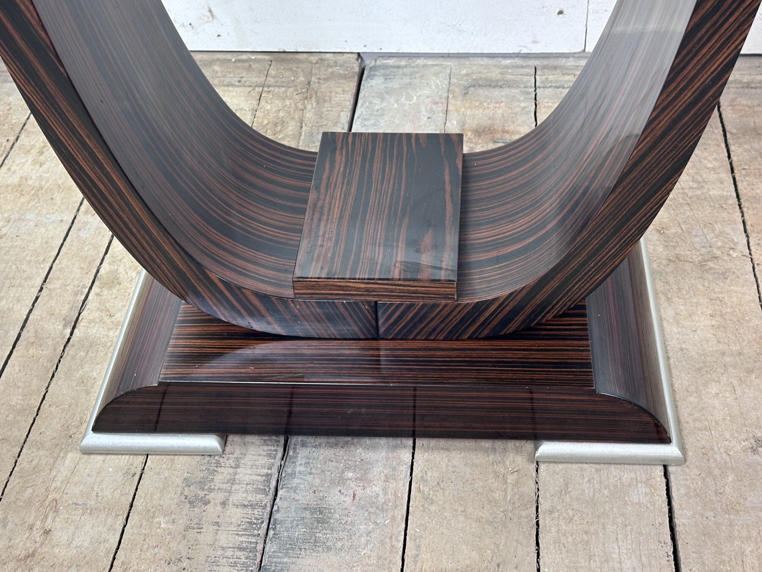 Table guéridon époque Art Déco en Ebène de Macassar 1930 – Image 8