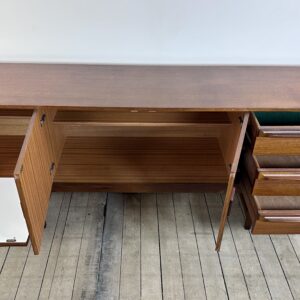 Alternative view of Enfilade scandinave Danemark en teck 1960