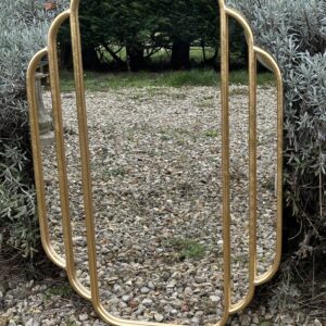 Miroir de style Art déco en fer doré patiné 85 x 60 cm