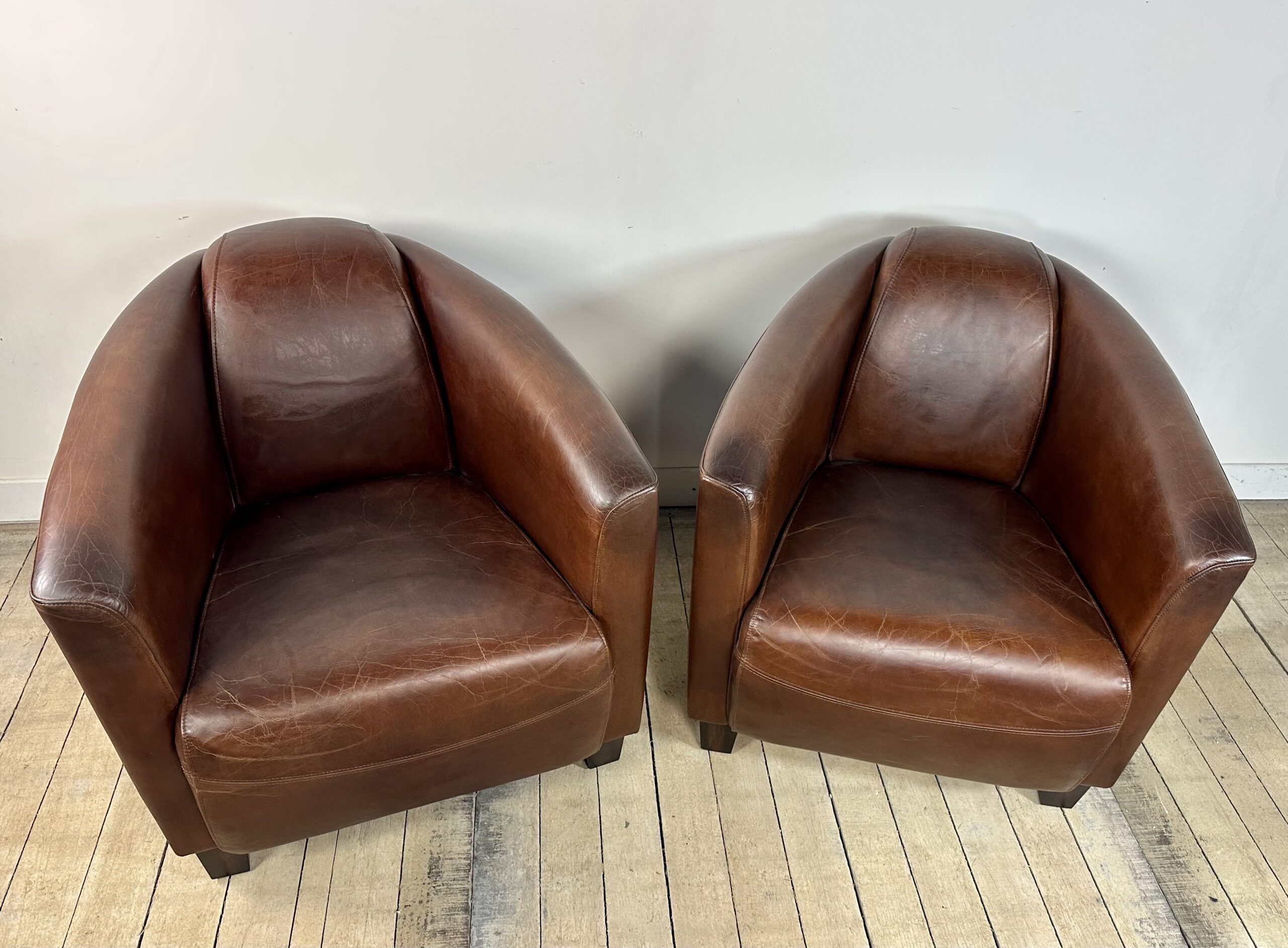 Fauteuils (la paire) Club Havane en cuir patiné – Image 8