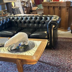 Alternative view of Canapé Chesterfiel en cuir noir vintage 1980