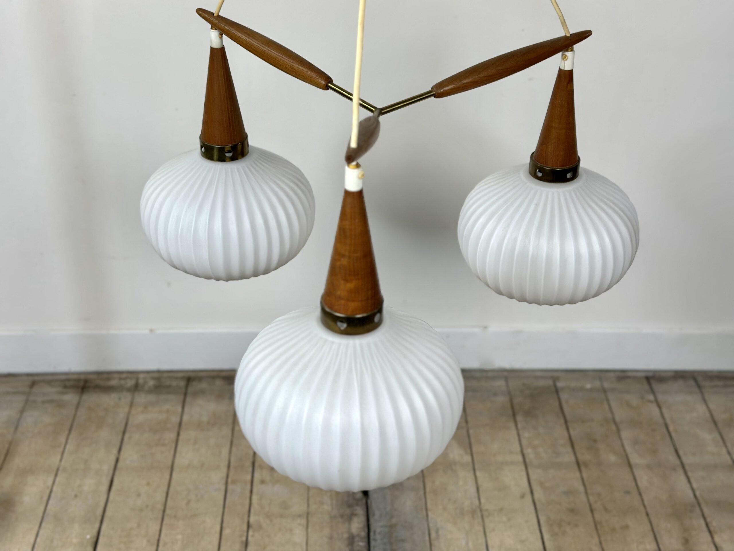 Lustre scandinave Louis Kalff vintage 1960 – Image 3