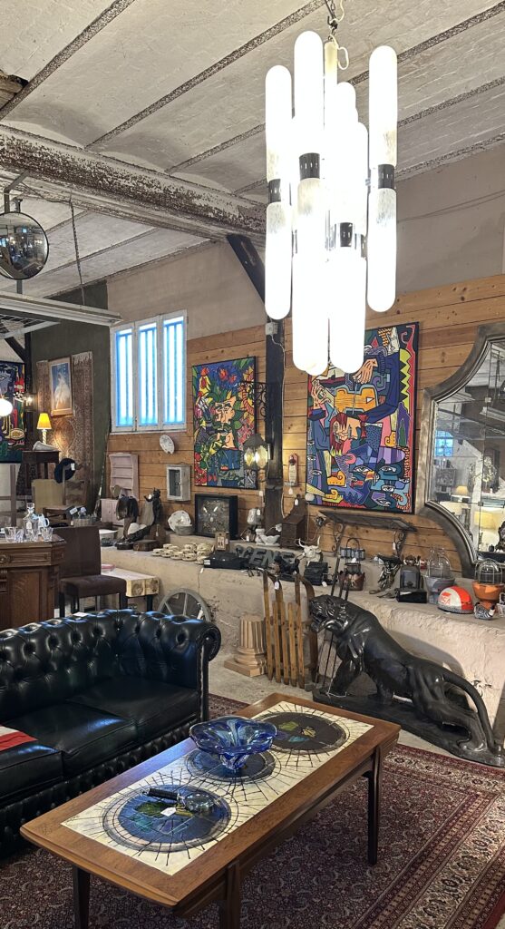 Brocante De La Ferme