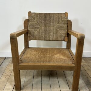 Alternative view of Fauteuil brutaliste en chêne 1950'S