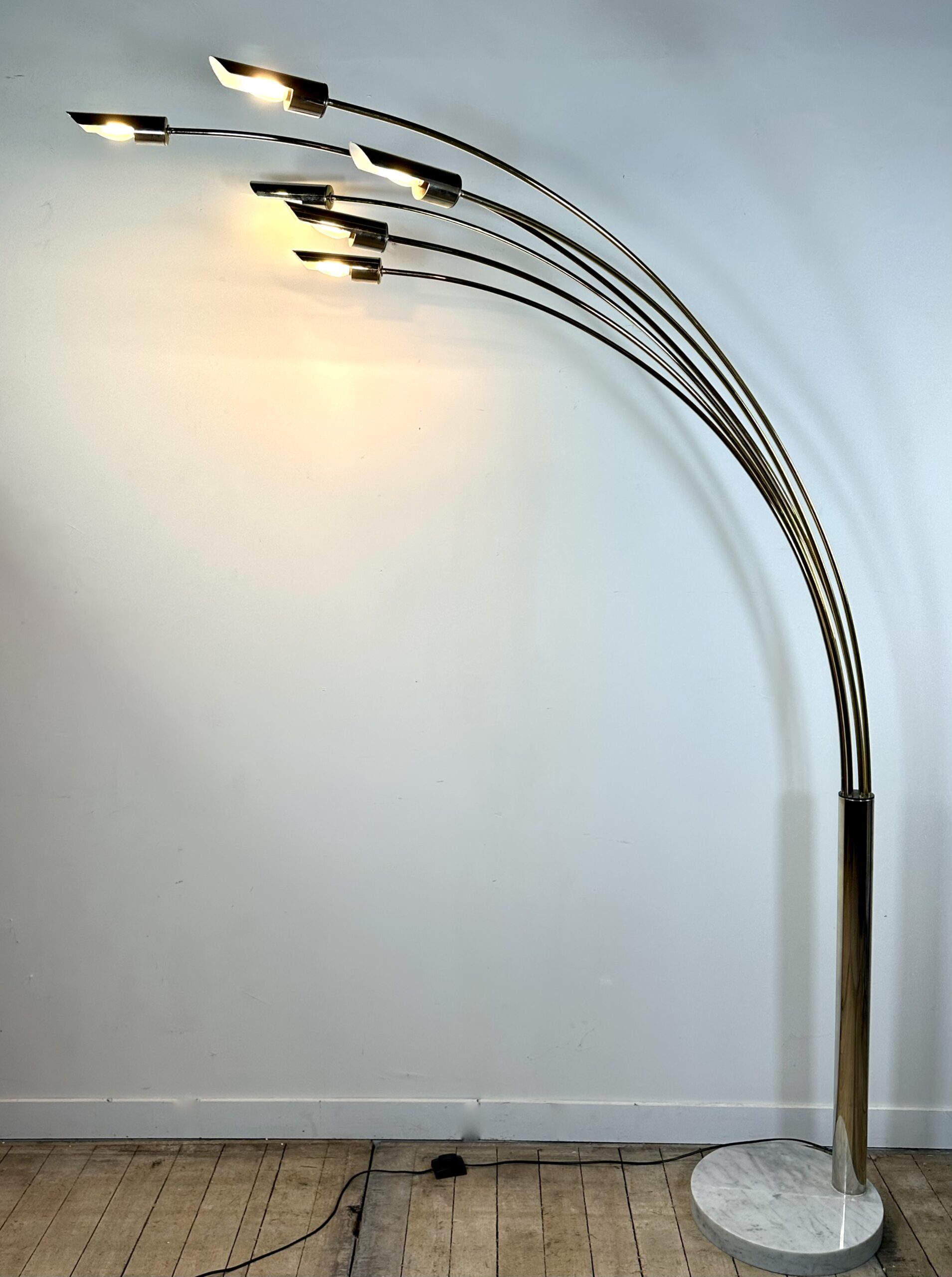 Lampadaire Arc italien 6 lumières en laiton doré 1970'S – Image 11