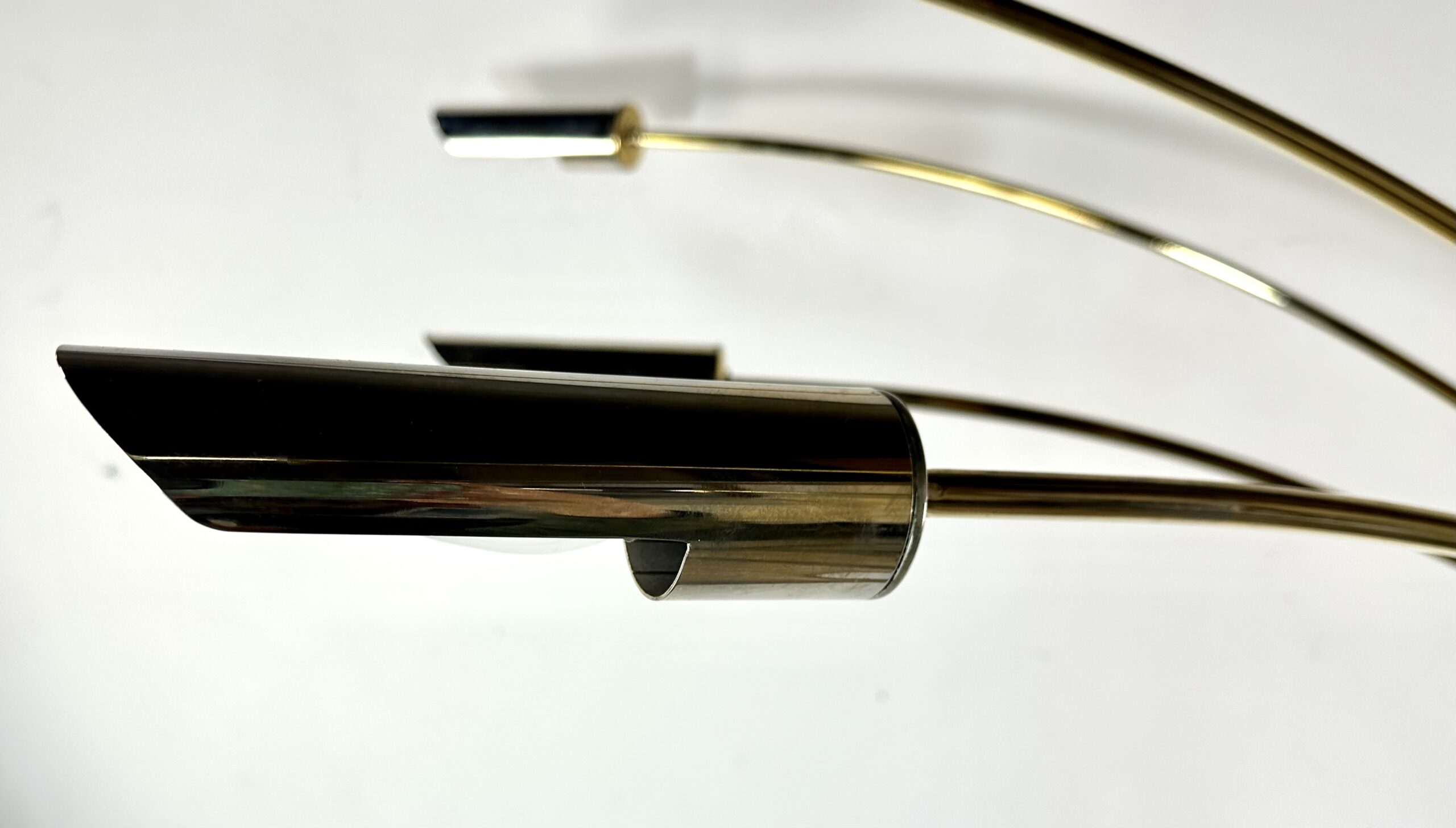 Lampadaire Arc italien 6 lumières en laiton doré 1970'S – Image 3