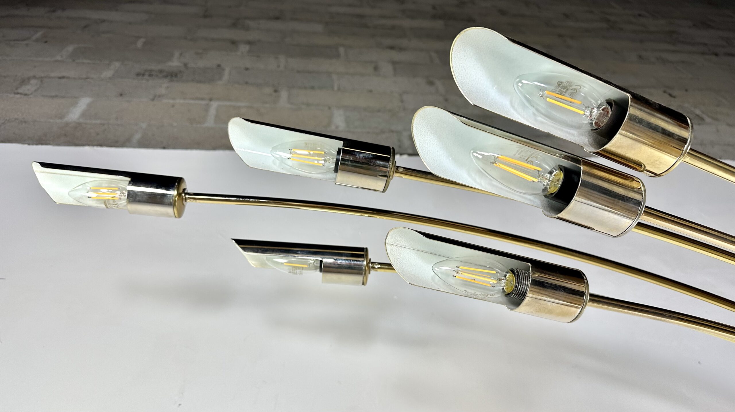 Lampadaire Arc italien 6 lumières en laiton doré 1970'S – Image 4