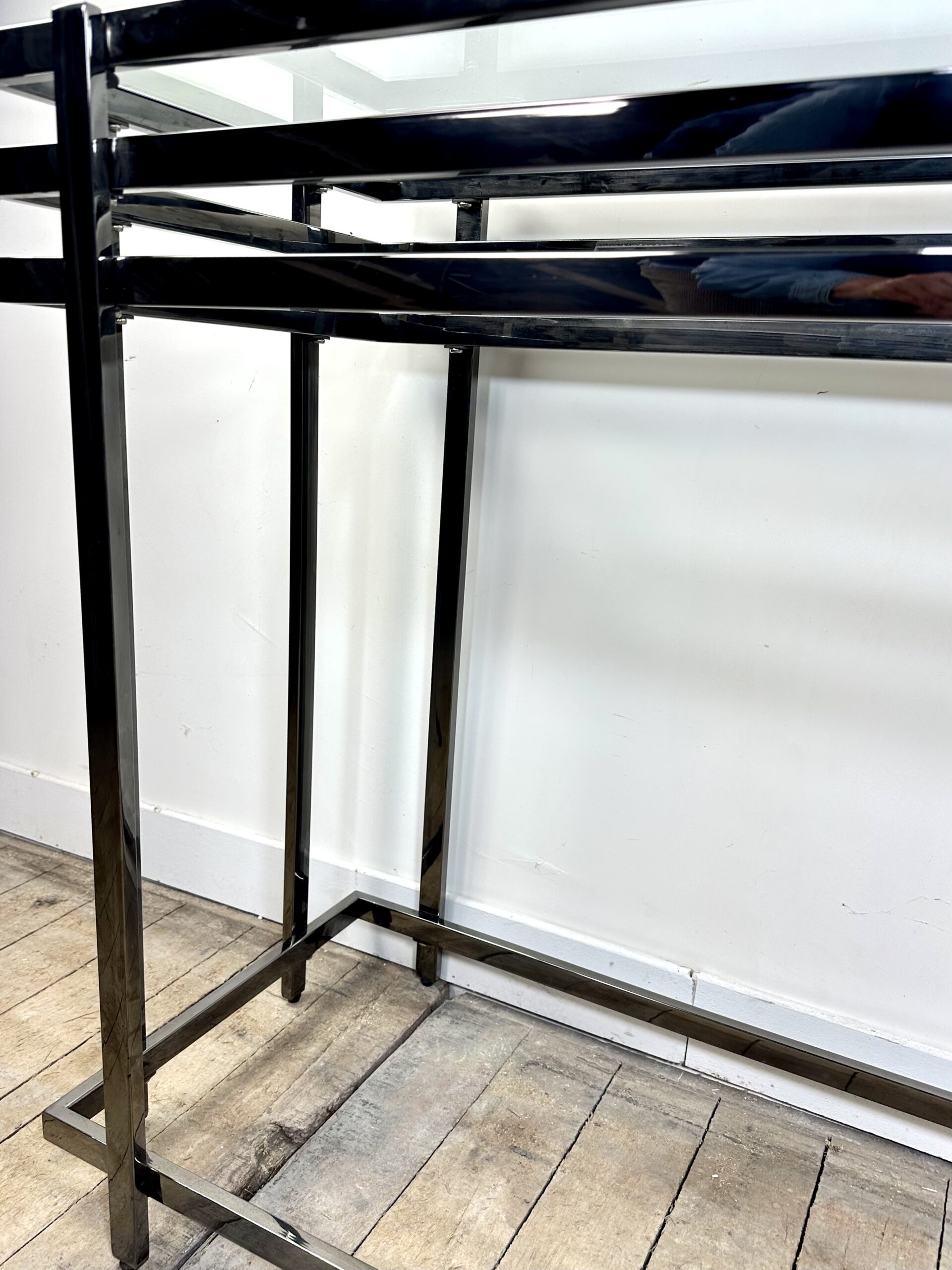 Console en métal argenté fumé années 2000 – Image 3