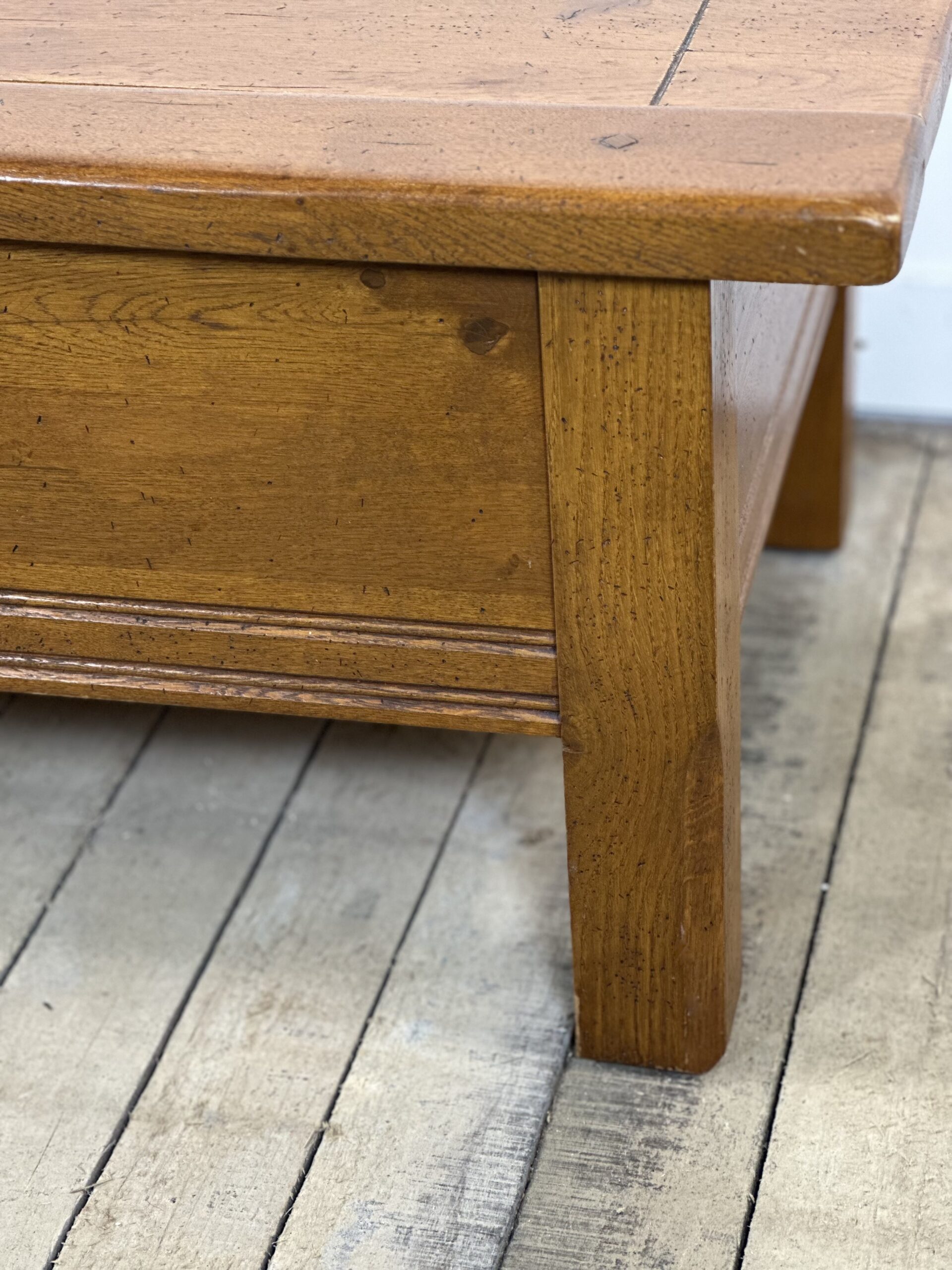 Table basse en chêne massif 1980 – Image 3