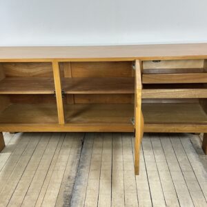 Alternative view of Enfilade en orme massif huilé Maison REGAIN 1970