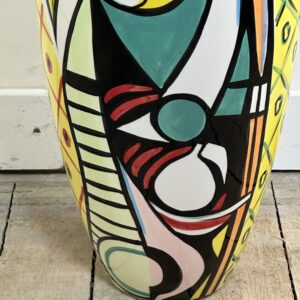 Alternative view of Vase cubiste en céramique émaillée contemporain peint à la main Ht 64cm