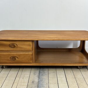 Table basse /meuble rangement en orme massif ERCOL Minerva 1980'S