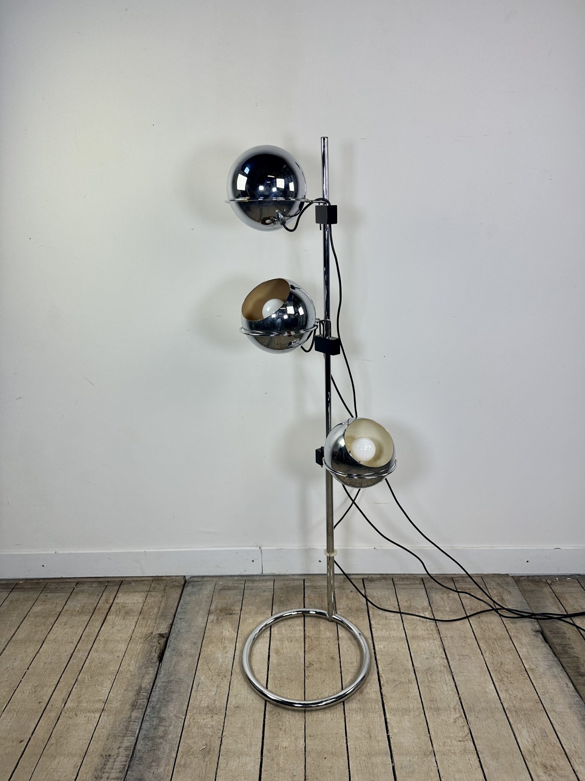 Lampadaire Vintage Space Age "Eyeball" 3 Globes Chromés 1970'S – Image 3