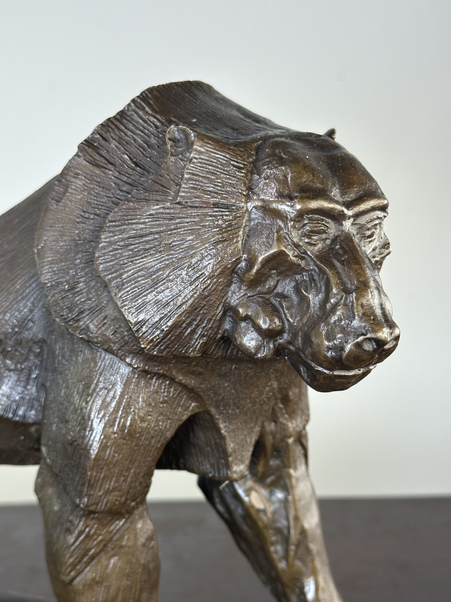 Bronze "Babouin" signé Bubian dans le goût de Rembrandt Bugatti Années 2000 – Image 9