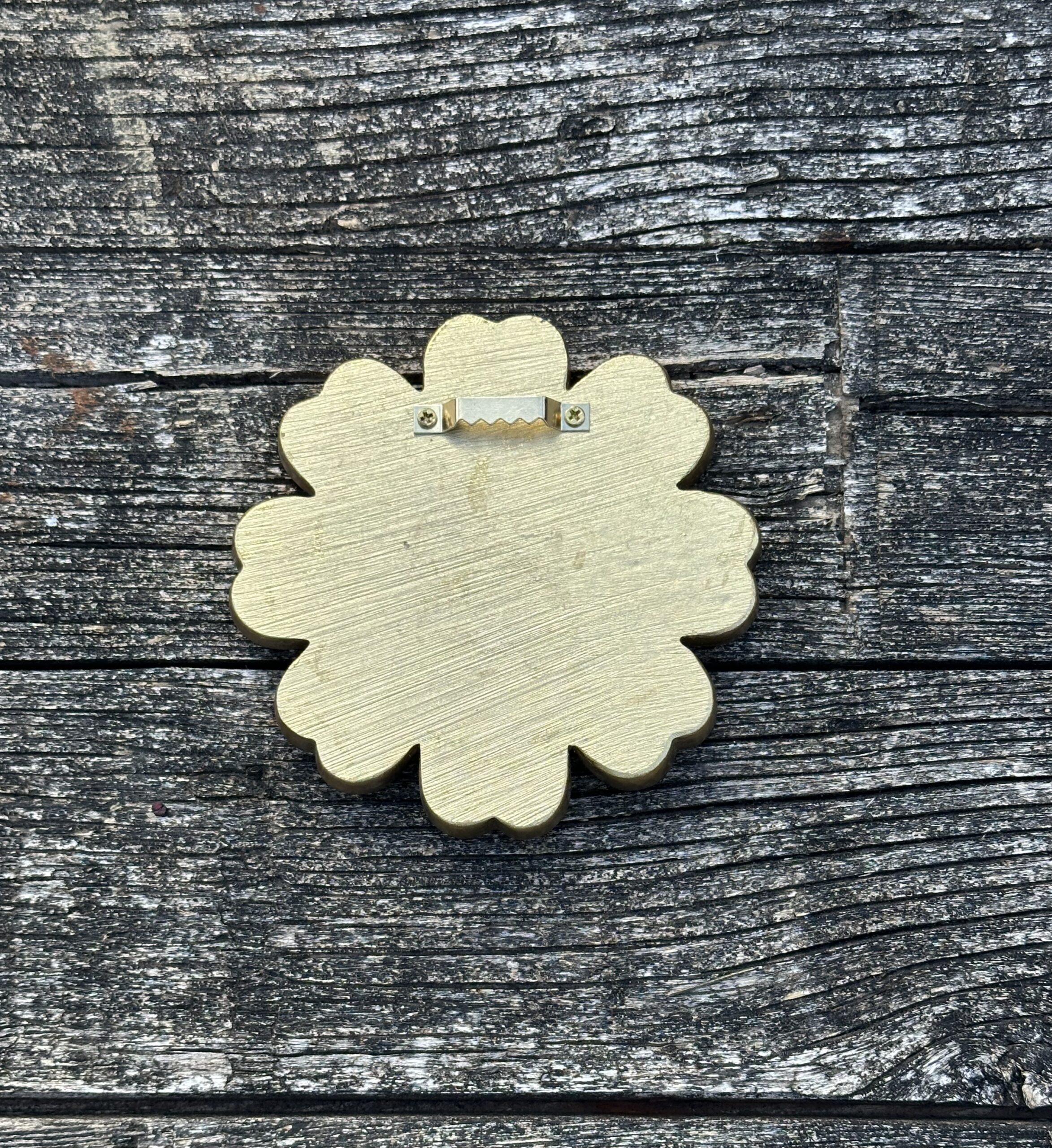 Fleur miroir 8 facettes murale en résine dorée diamètre 12 cm – Image 9