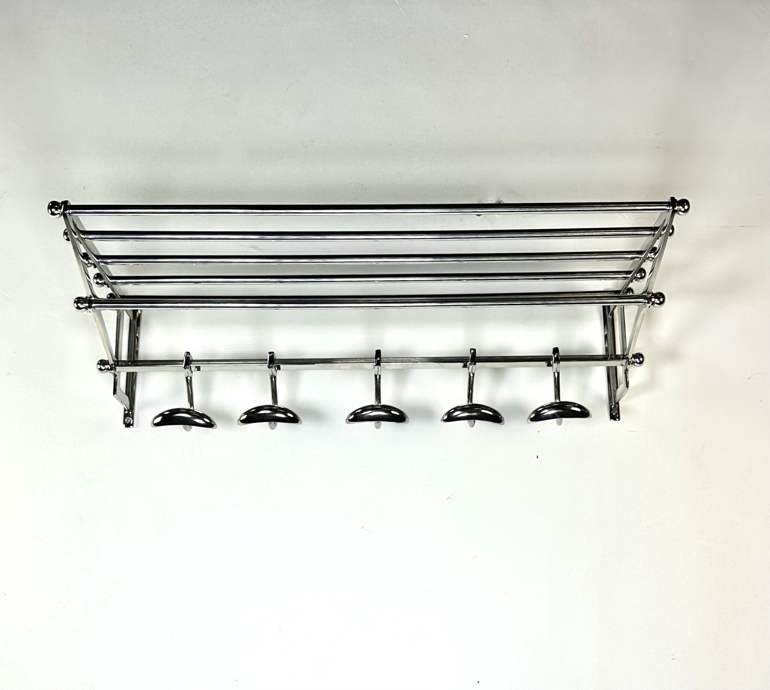 Porte manteau mural 5 patères en aluminium chromé