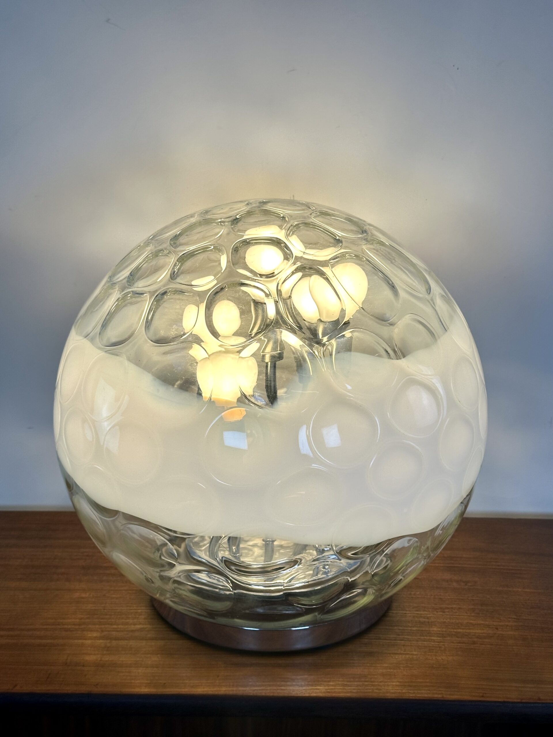 Lampe boule vintage Verre soufflé et bullé de Murano Années 1970 – Image 9